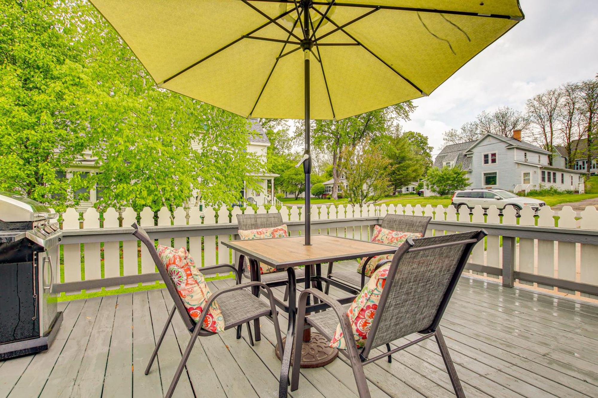Lavish House With Patio - 2 Blocks To Green Lake! Екстер'єр фото